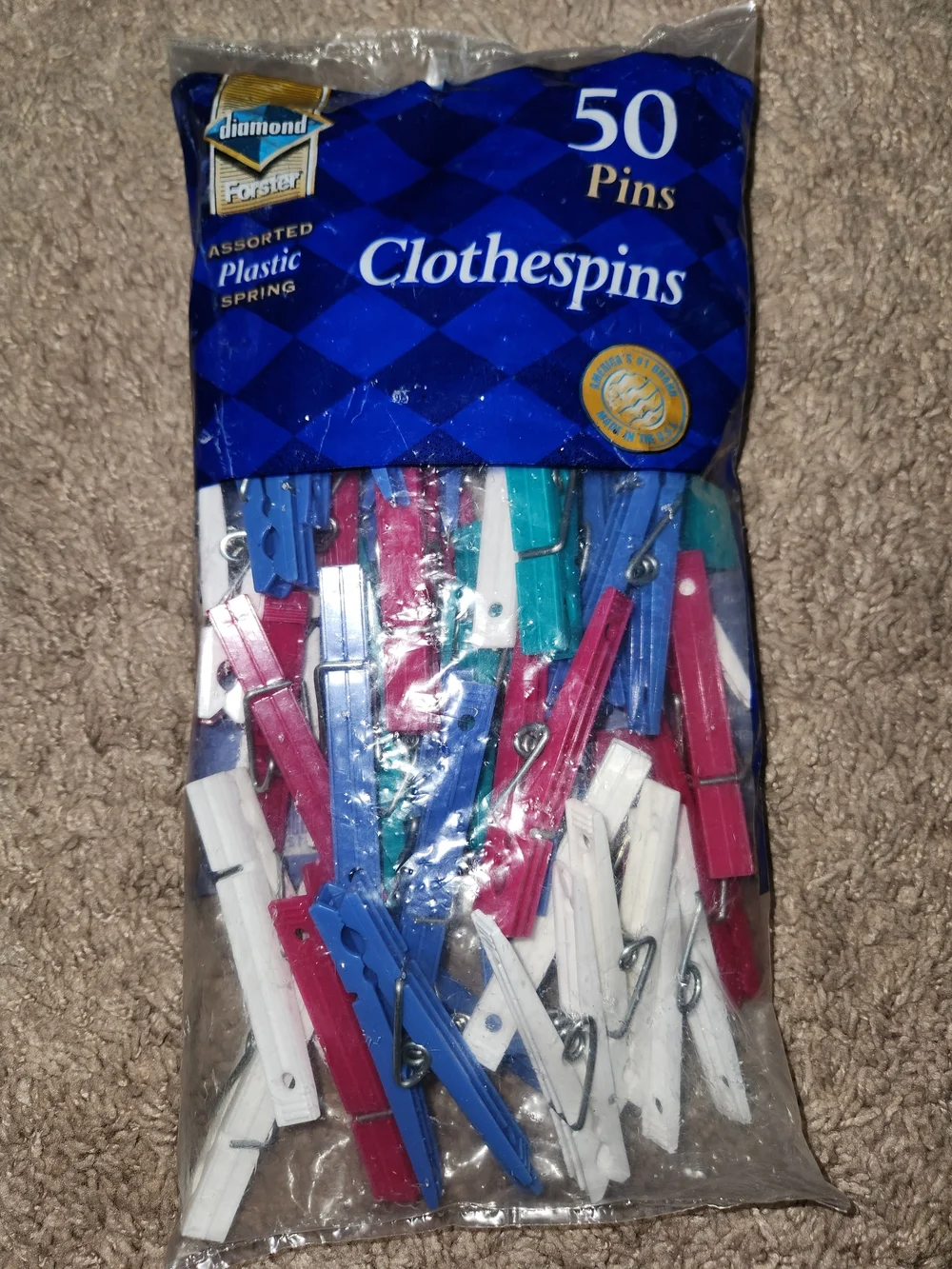 Diamond Forster Clothespins 50 Plastic Red White Blue Green Vintage New